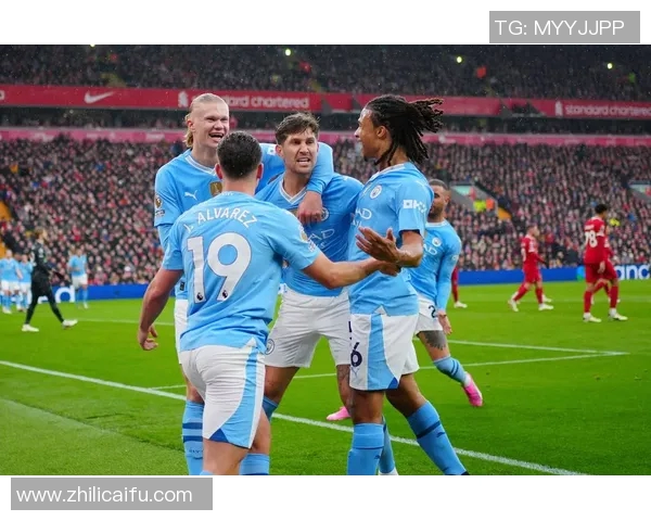 斯通斯重返曼城阵中助力球队争夺冠军荣耀再创辉煌